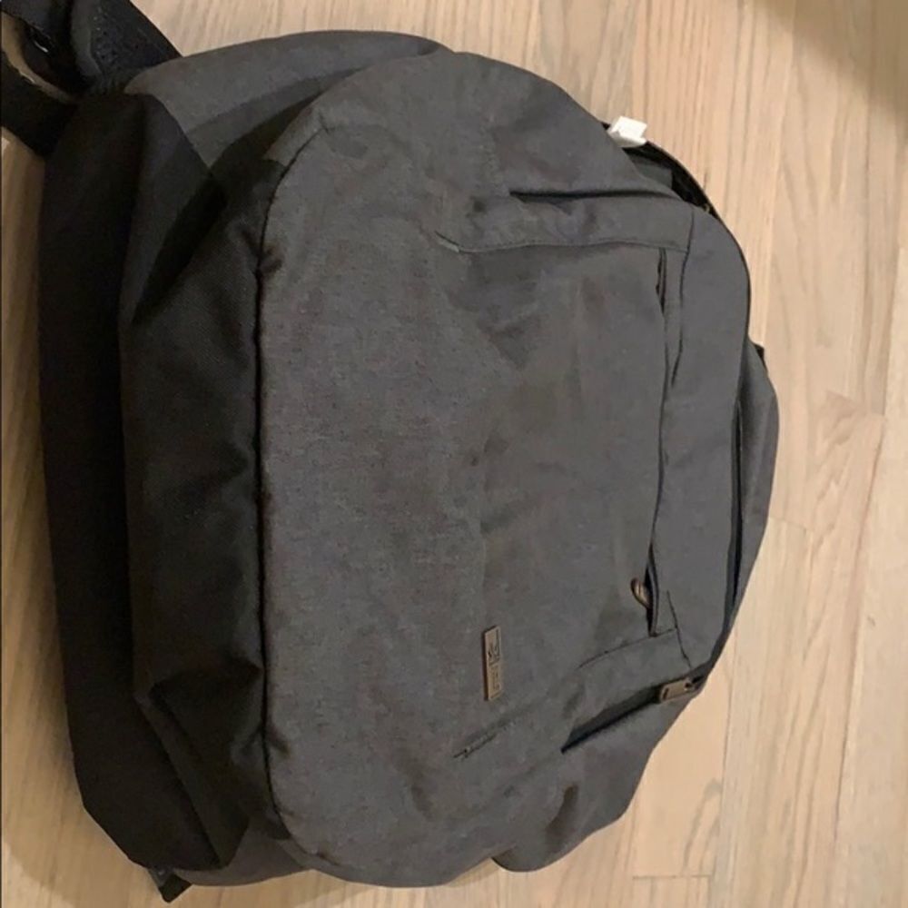 Case Logic Backpack, Large - Picture 4 of 4